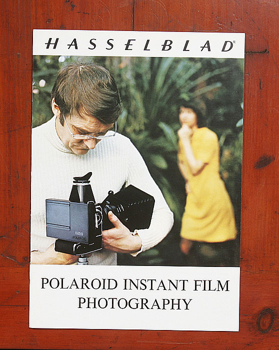 FOUR PANELS UNDATED/156863 FOLD-OUT Hasselblad HASSELBLAD MAGAZINE 70 BROCHURE 